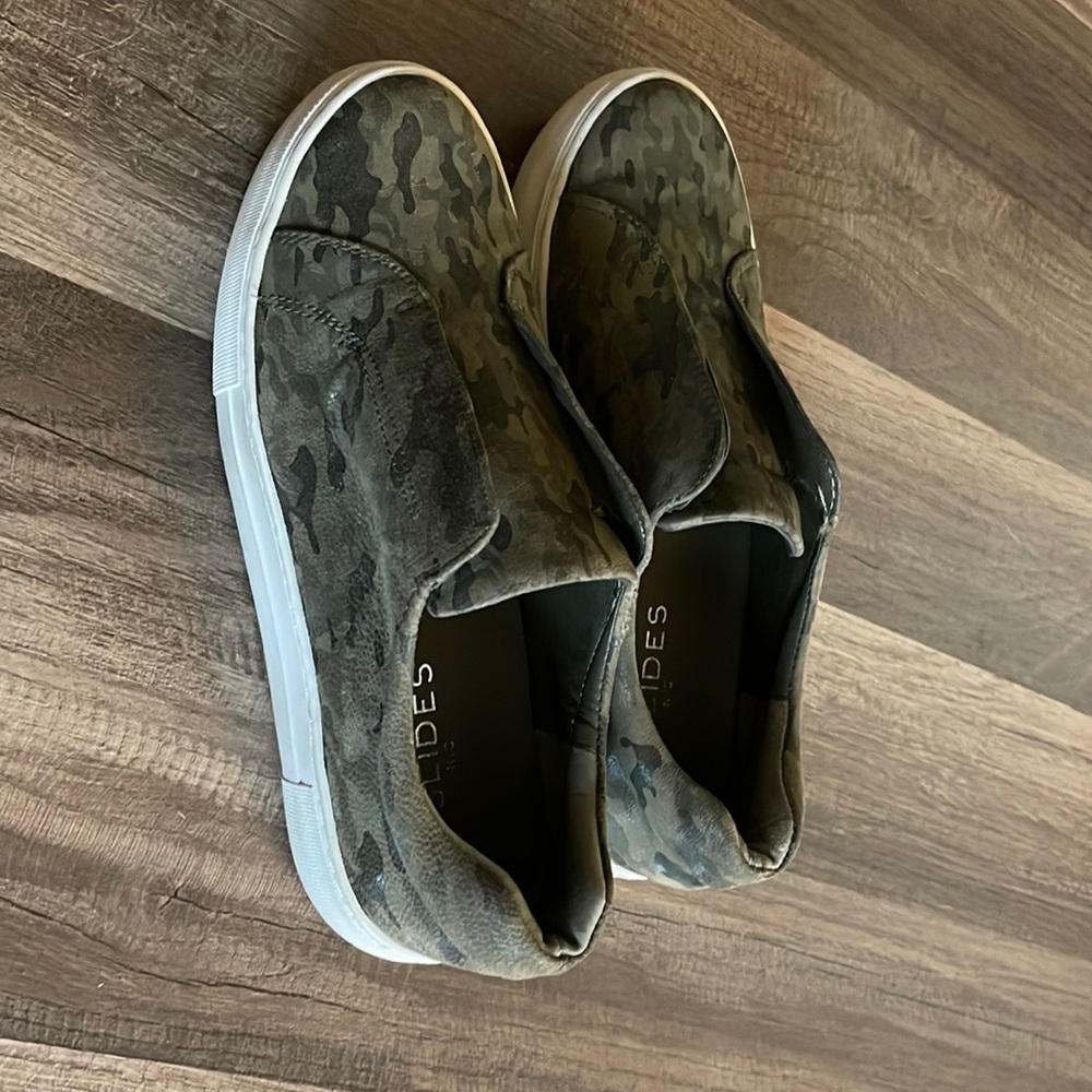 Sneaker From J Slides - image 1